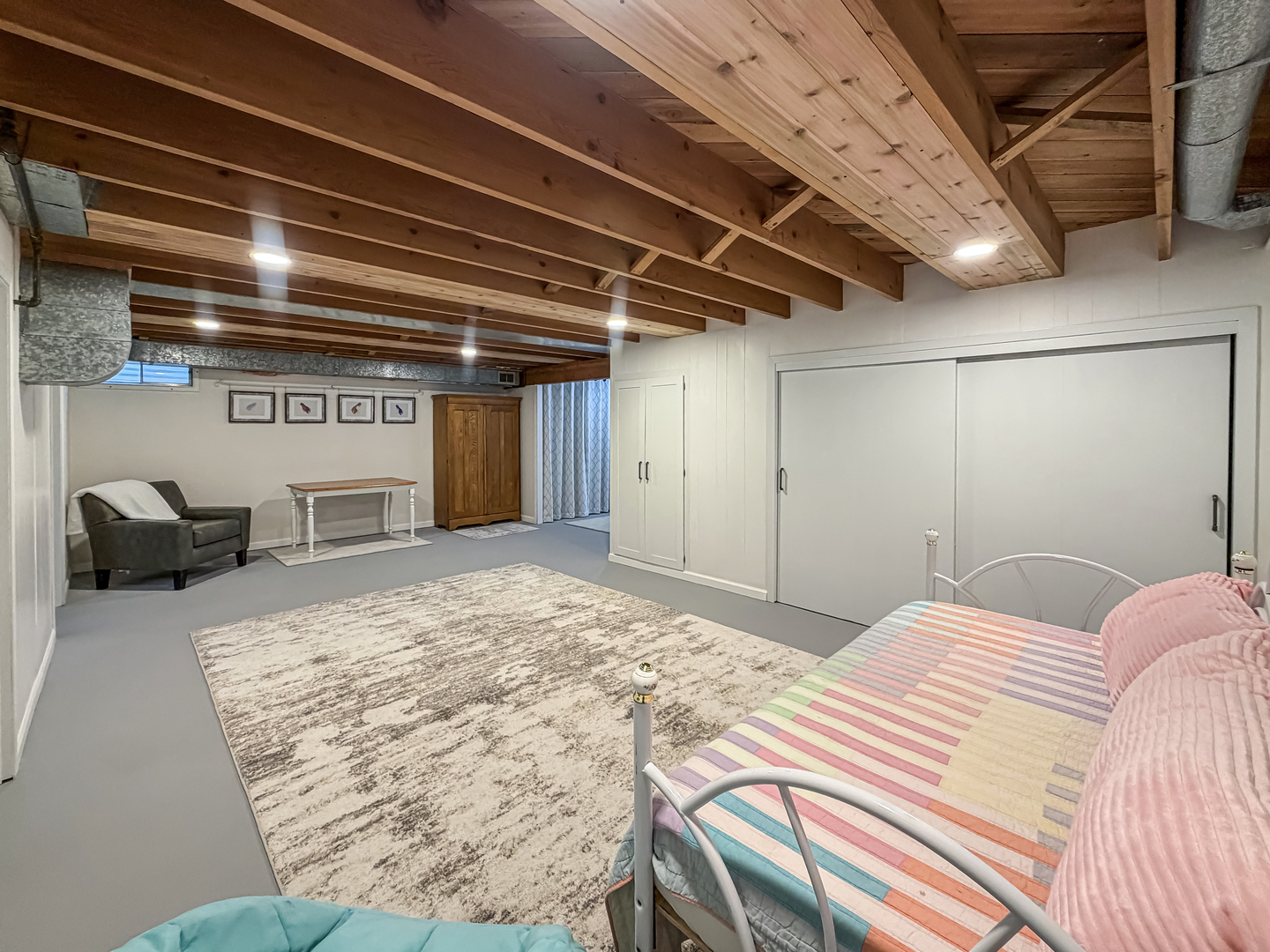 1353 Empire Court