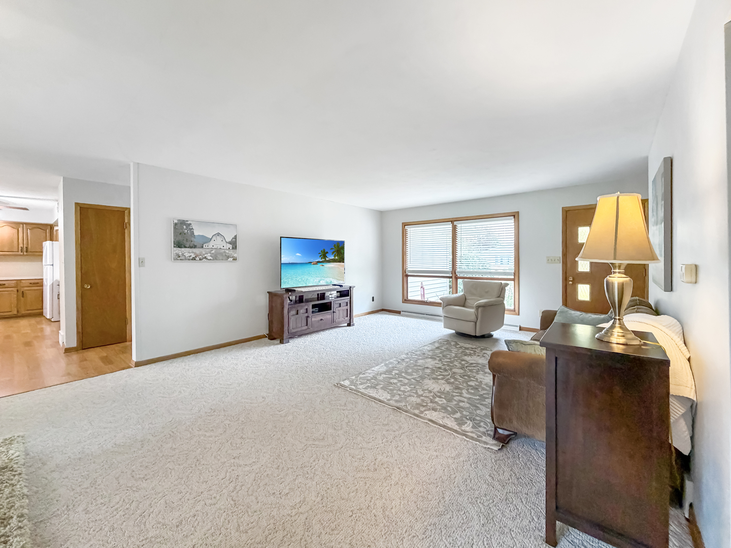 1353 Empire Court