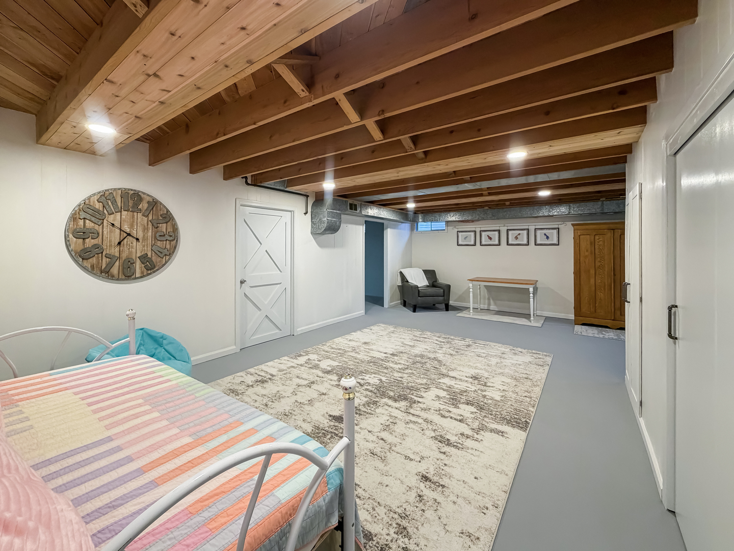 1353 Empire Court