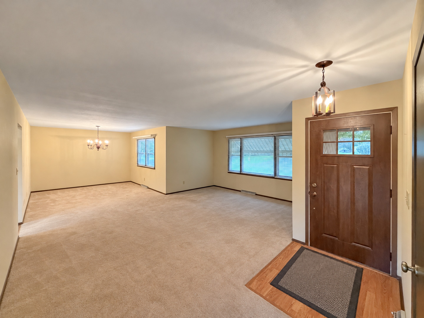 108 W Meadows Court