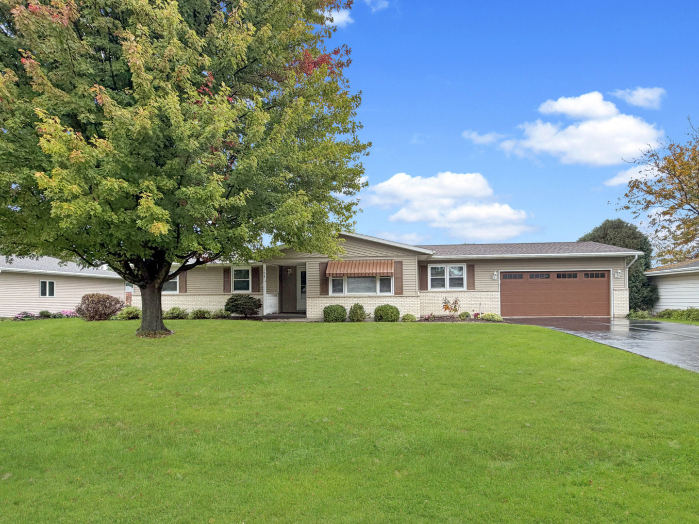 108 W Meadows Court