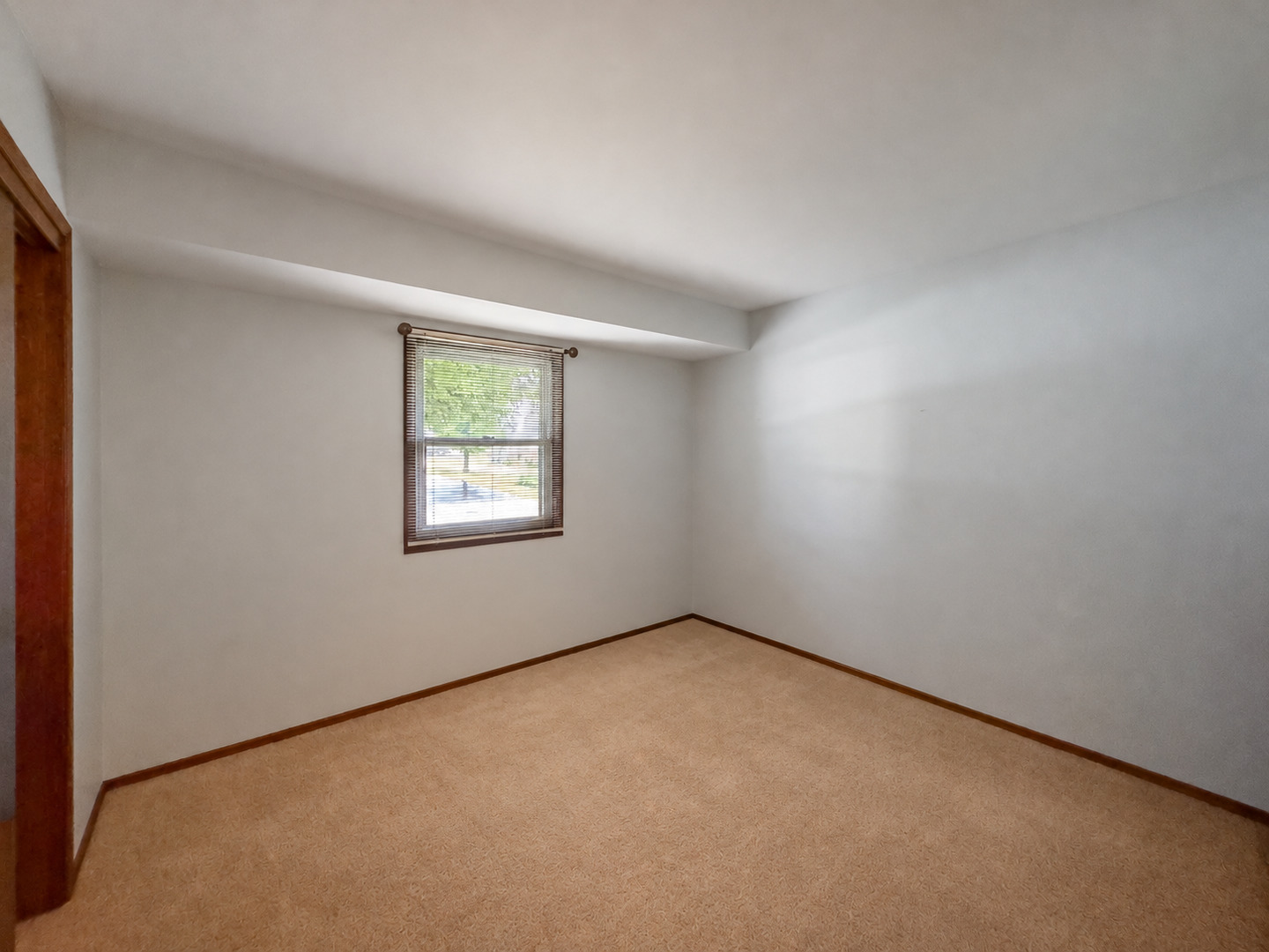 108 W Meadows Court