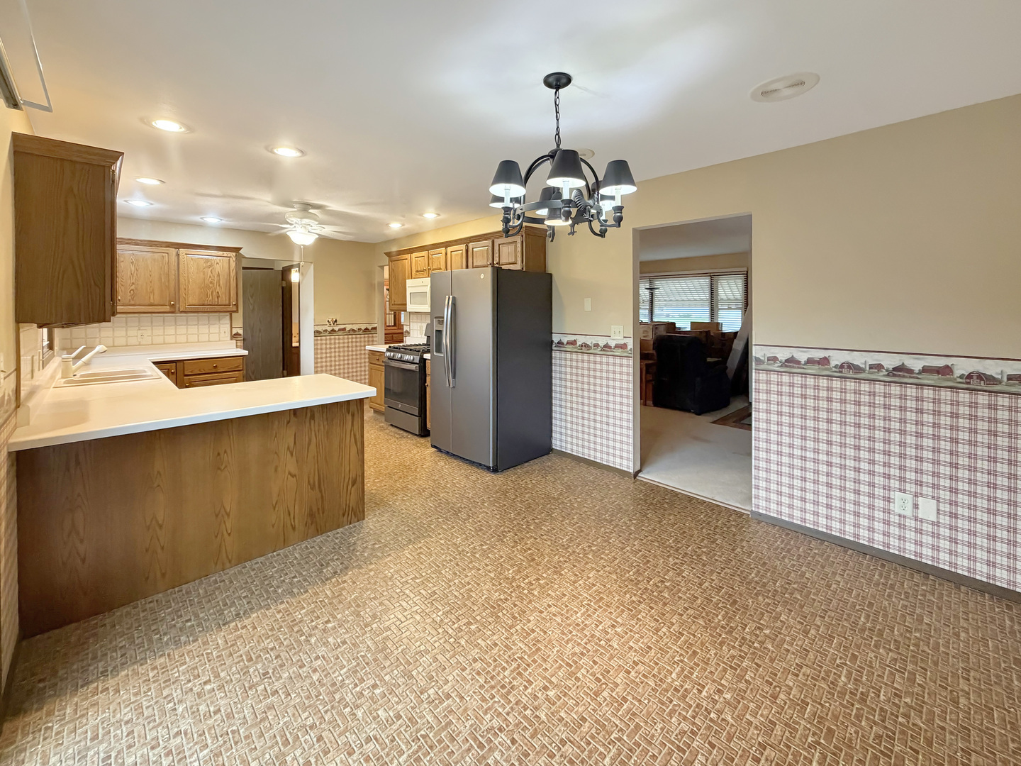 108 W Meadows Court