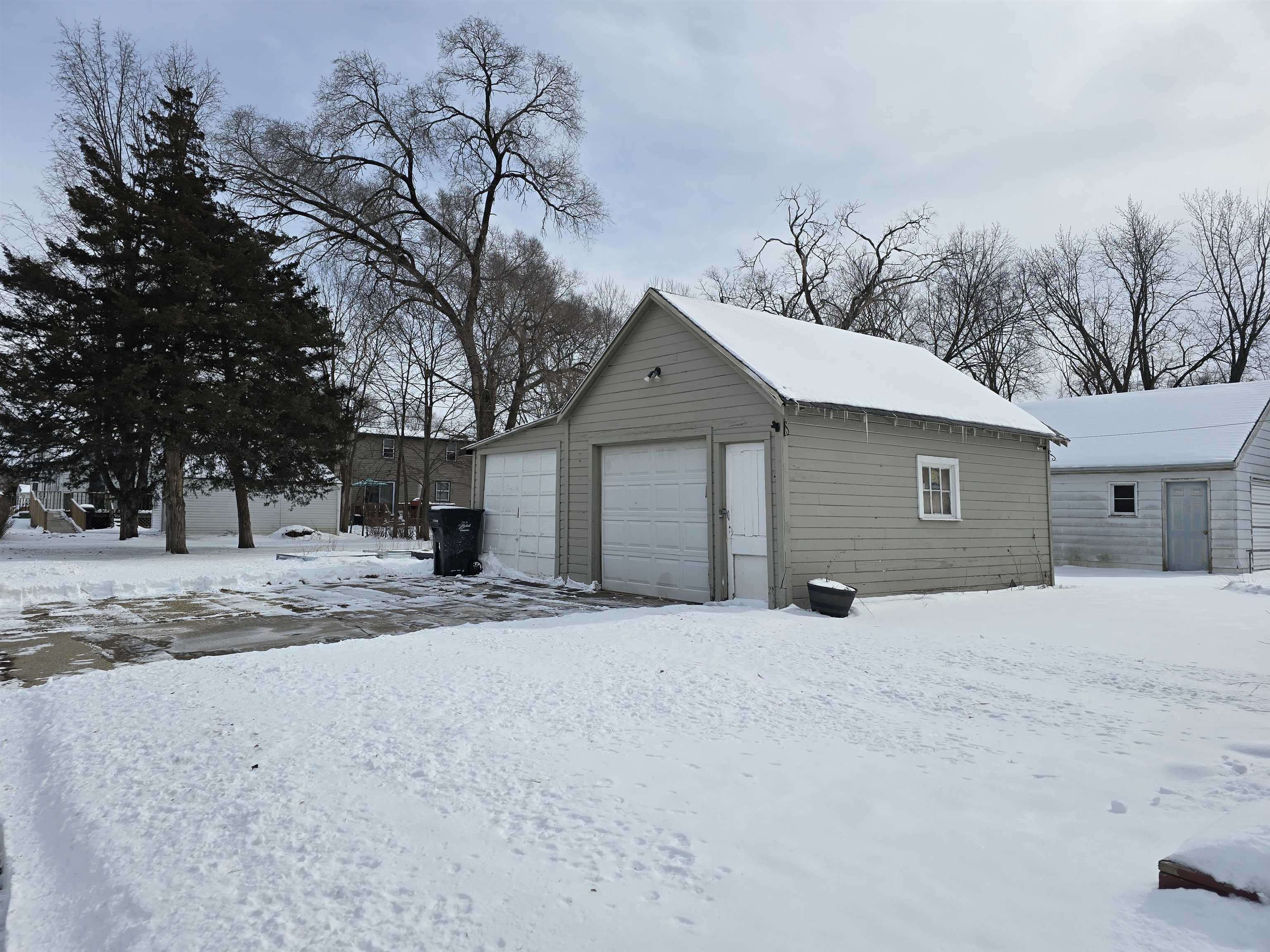 1879 Marion Court