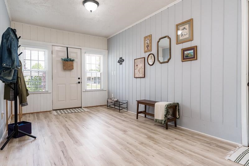 1433 Greenwich Lane