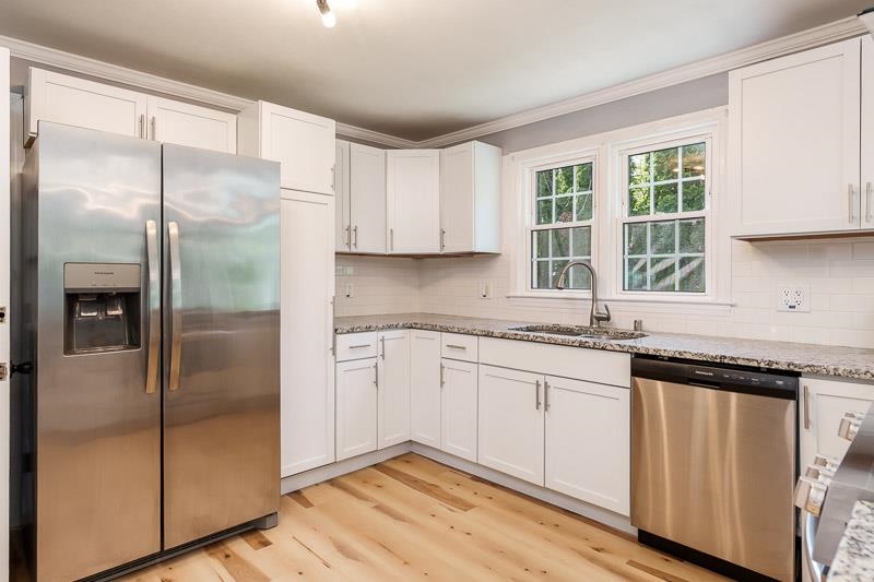 1433 Greenwich Lane
