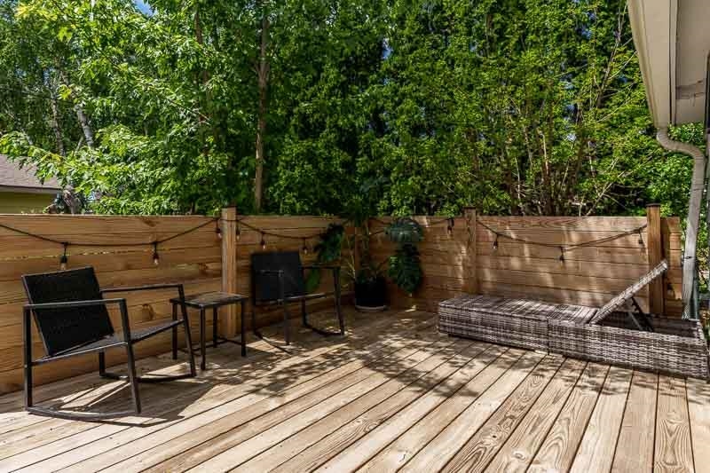 1433 Greenwich Lane