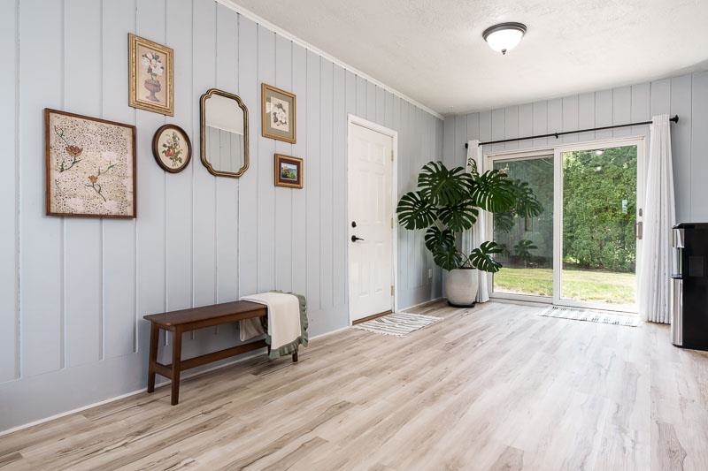 1433 Greenwich Lane