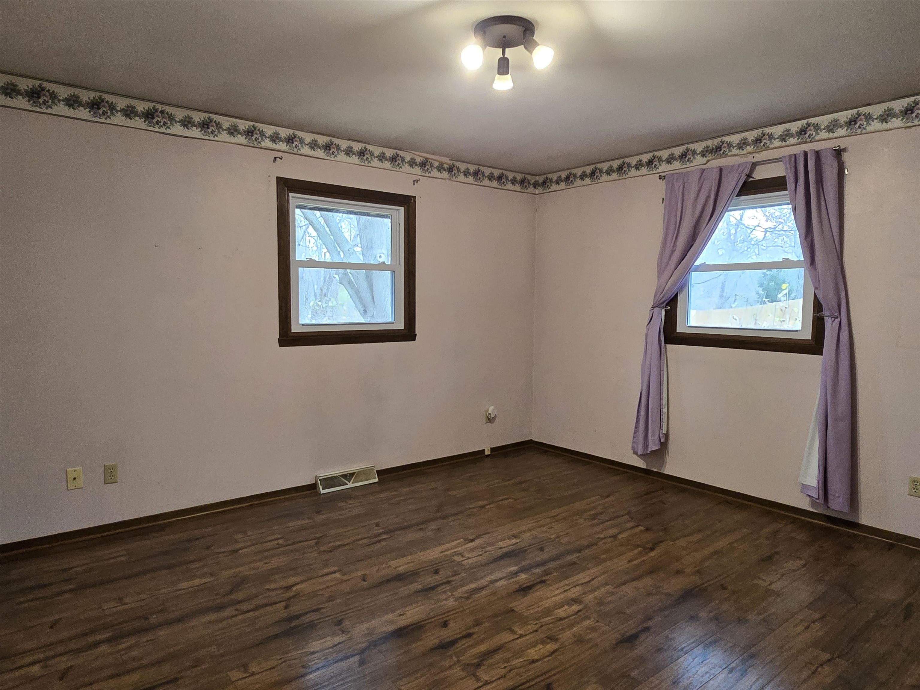 5563 Palisades Parkway