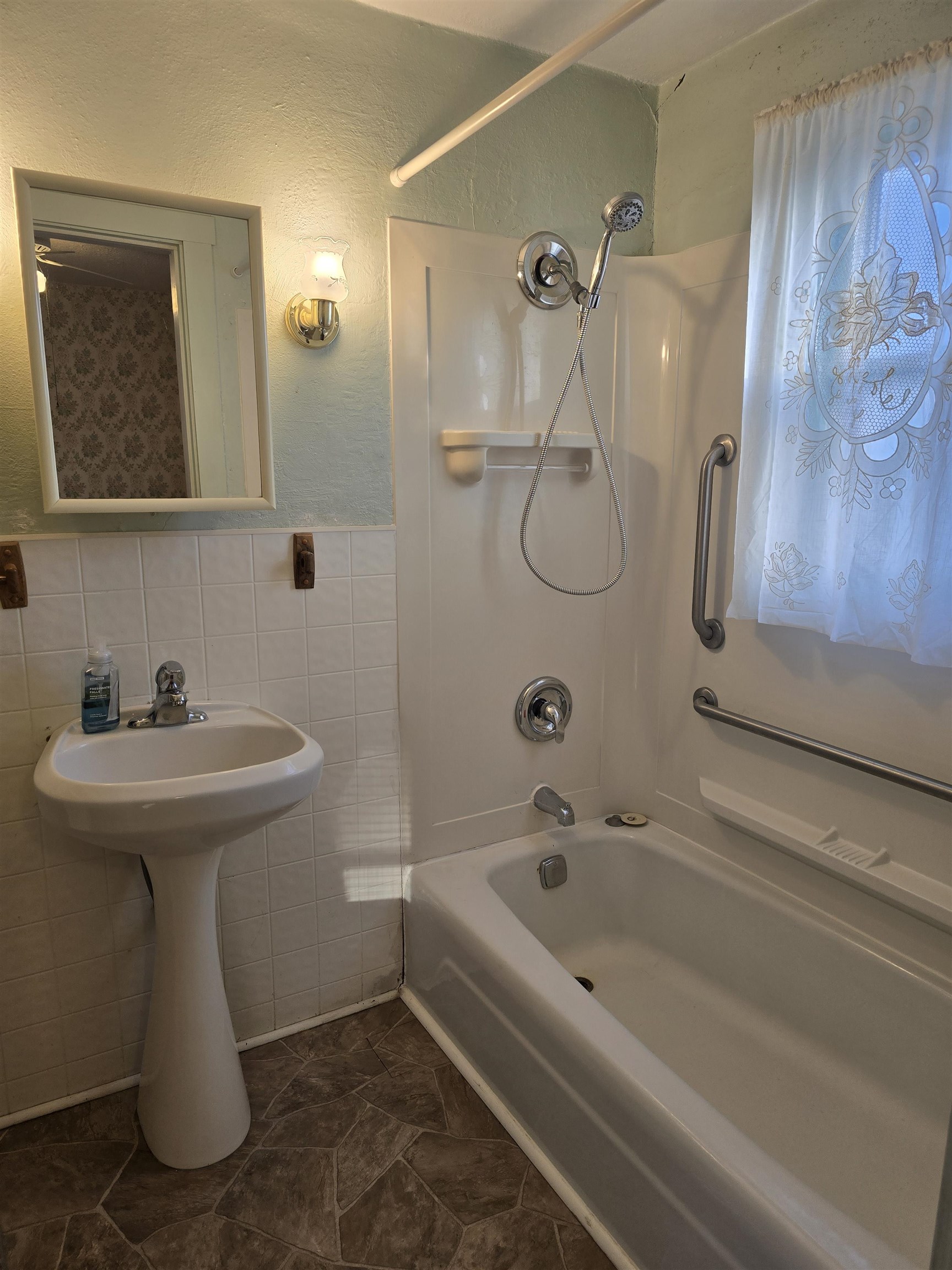 320 Westmoreland Avenue