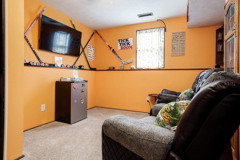 1019 Bunting Drive