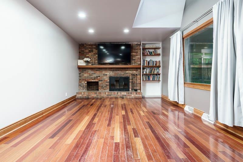 5329 Dallas Court