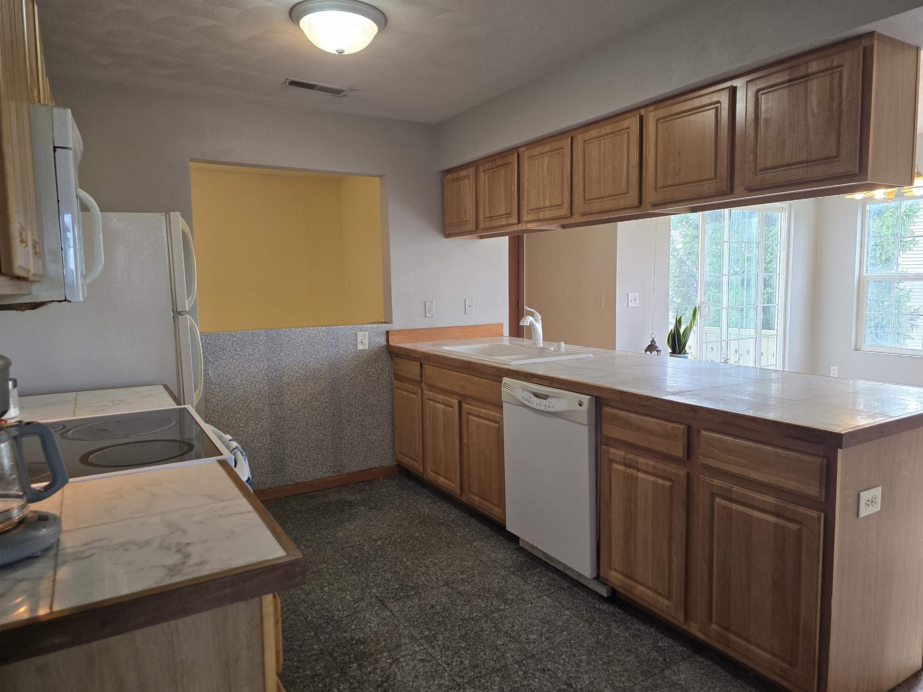 7716 Creek Bend