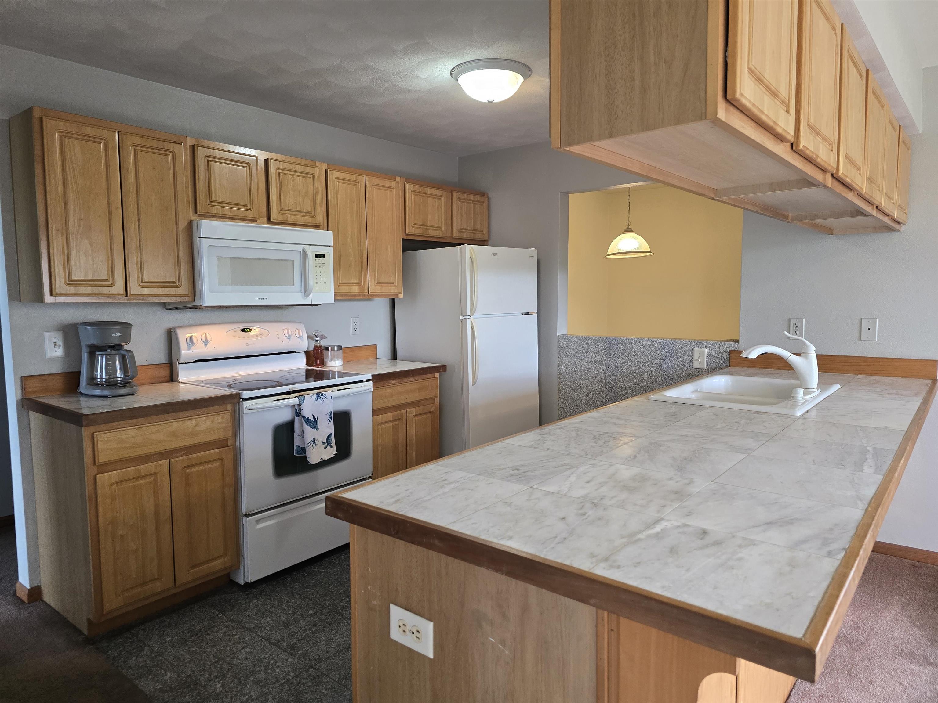 7716 Creek Bend