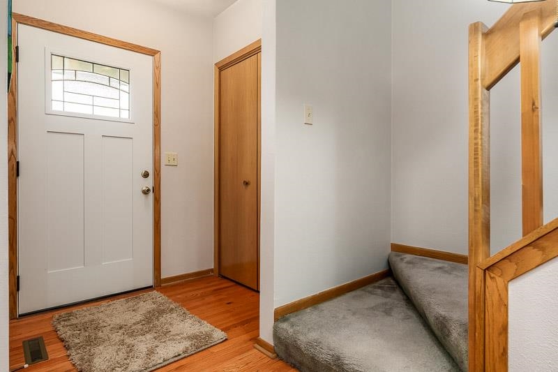 4996 Zenith Parkway