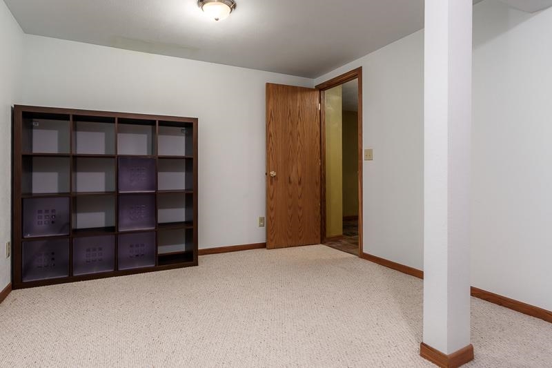 4996 Zenith Parkway