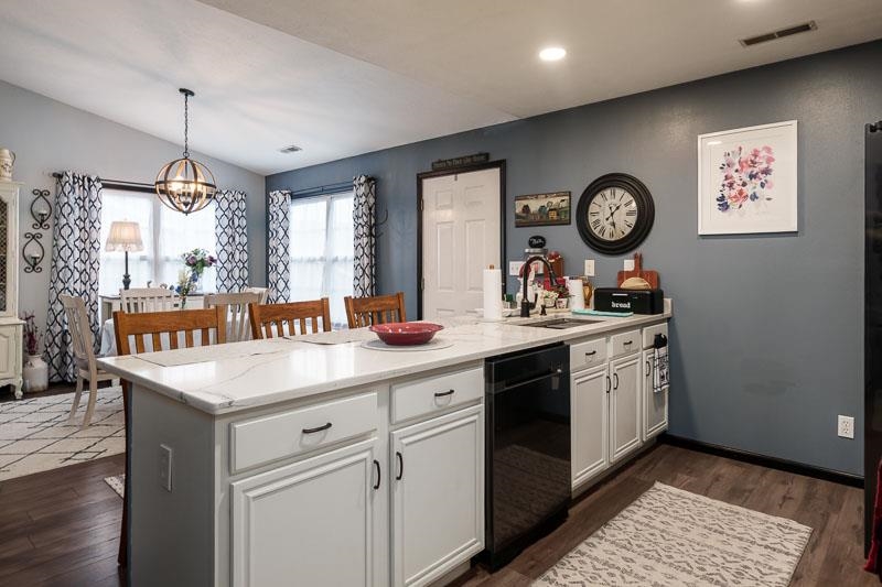 6429 Oak Crest Lane