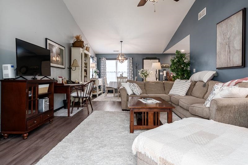 6429 Oak Crest Lane