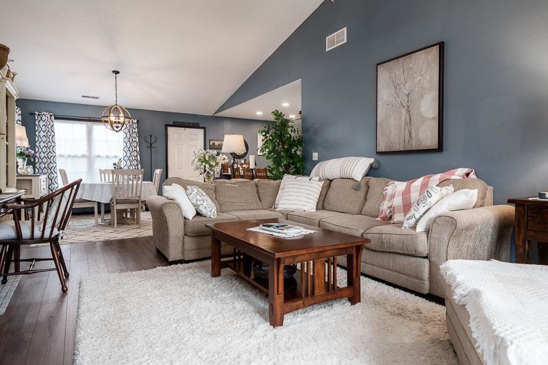 6429 Oak Crest Lane
