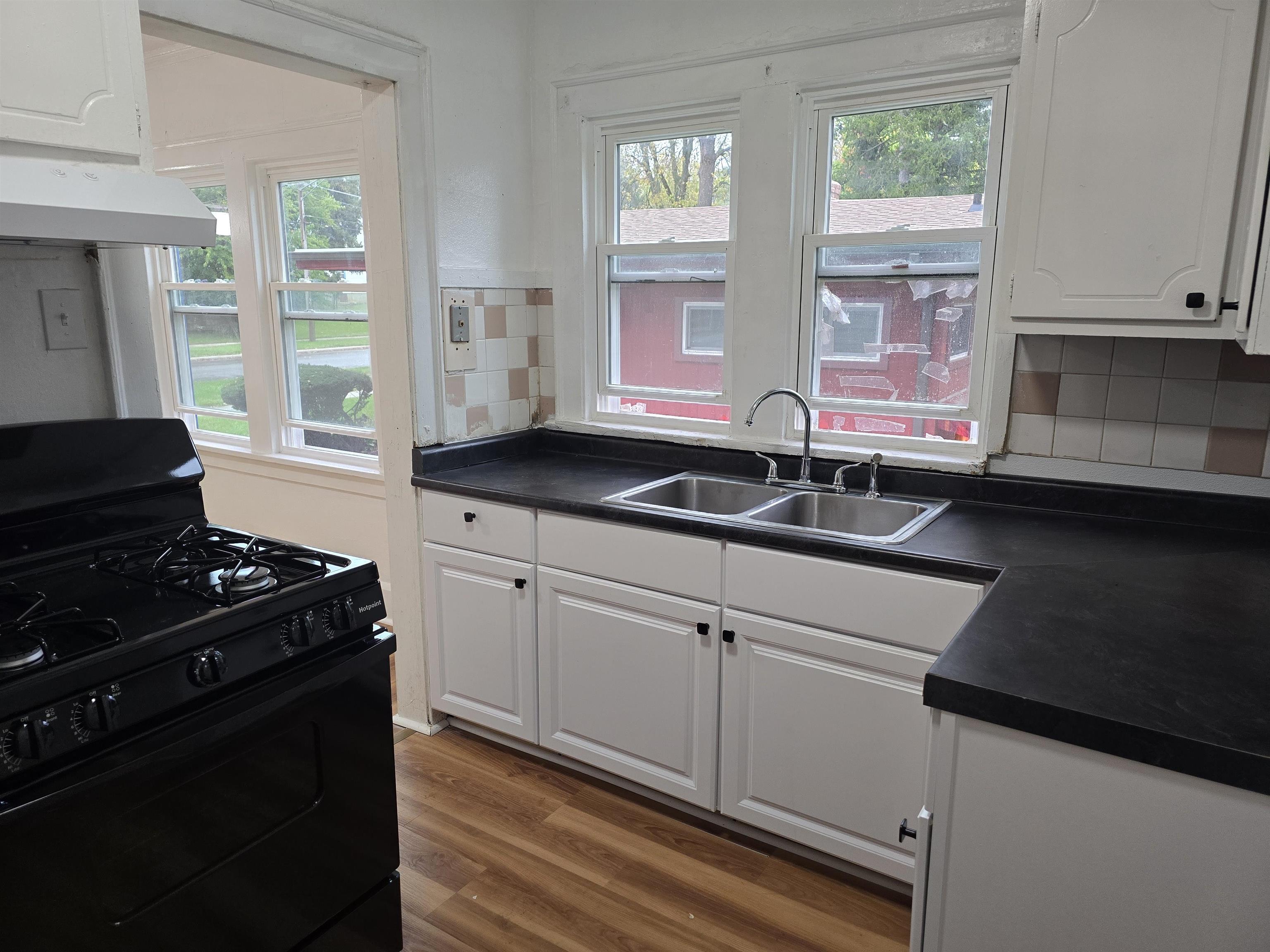 2018 Chestnut Street