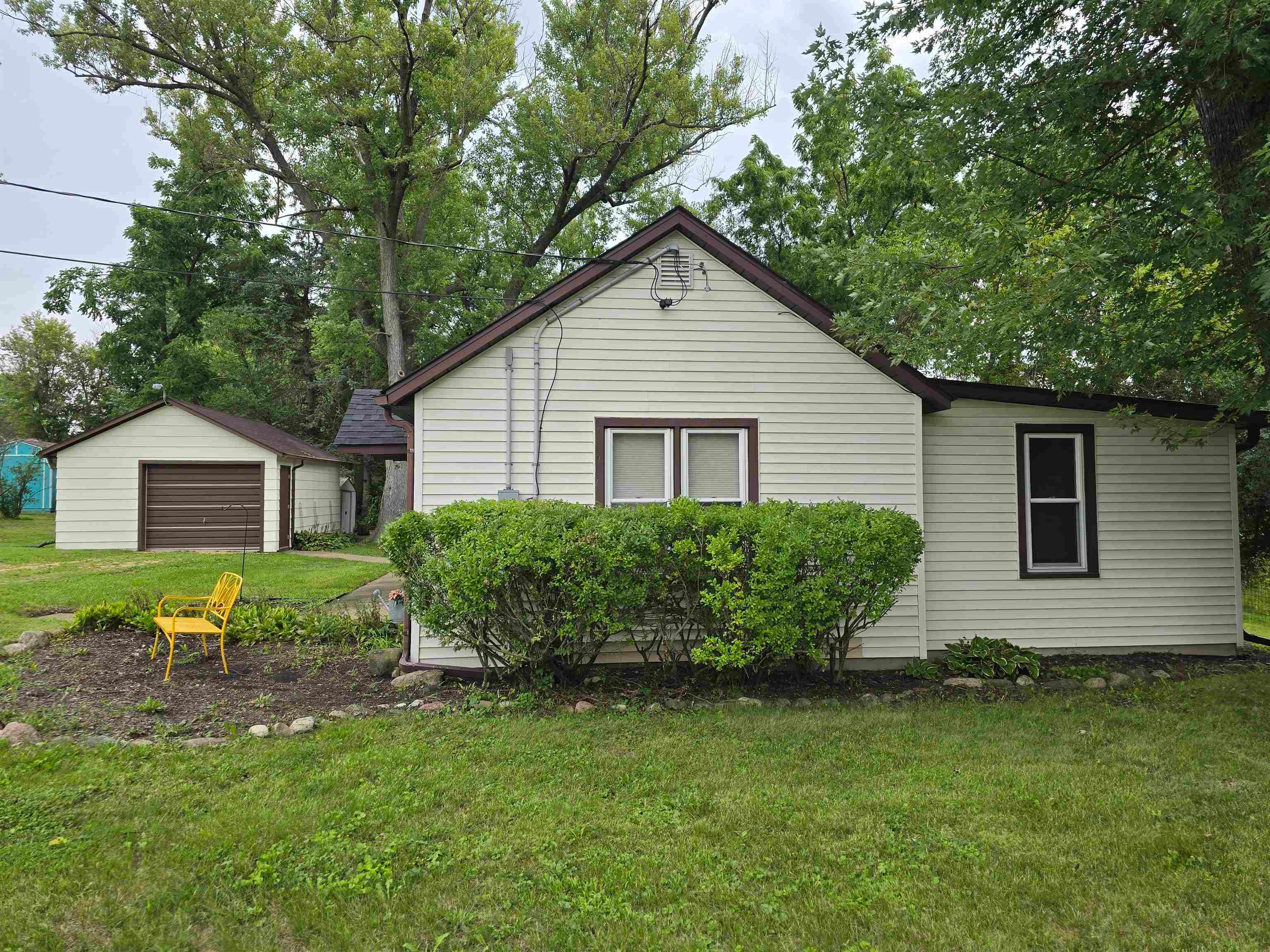 7 S Bruce Street