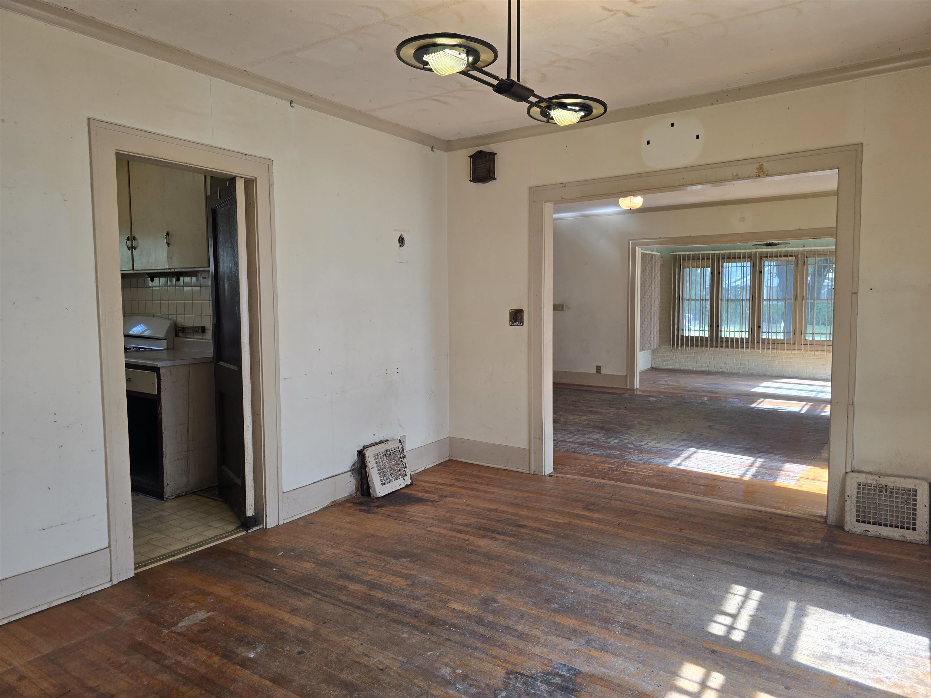 415 Milton Avenue