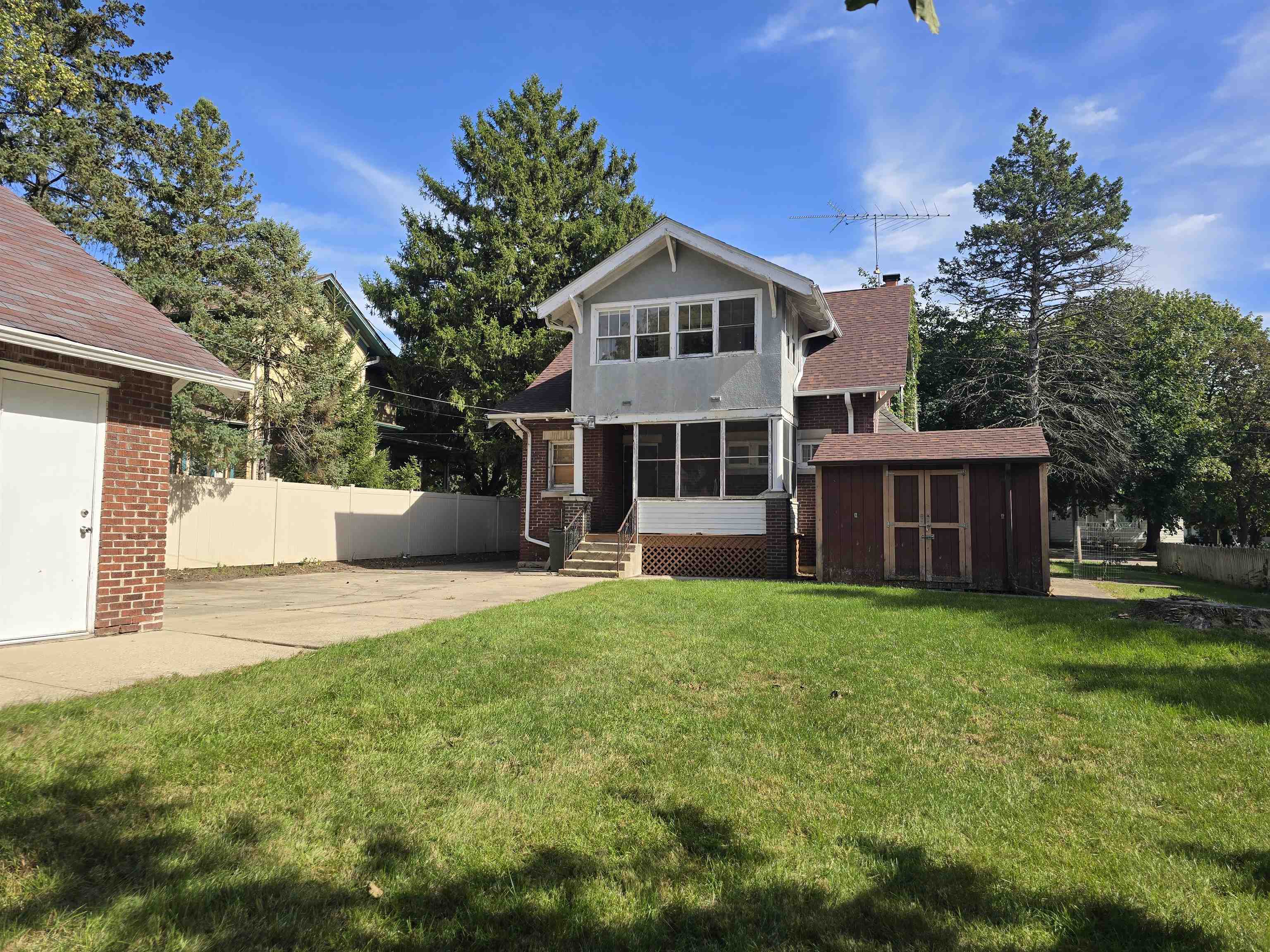 415 Milton Avenue