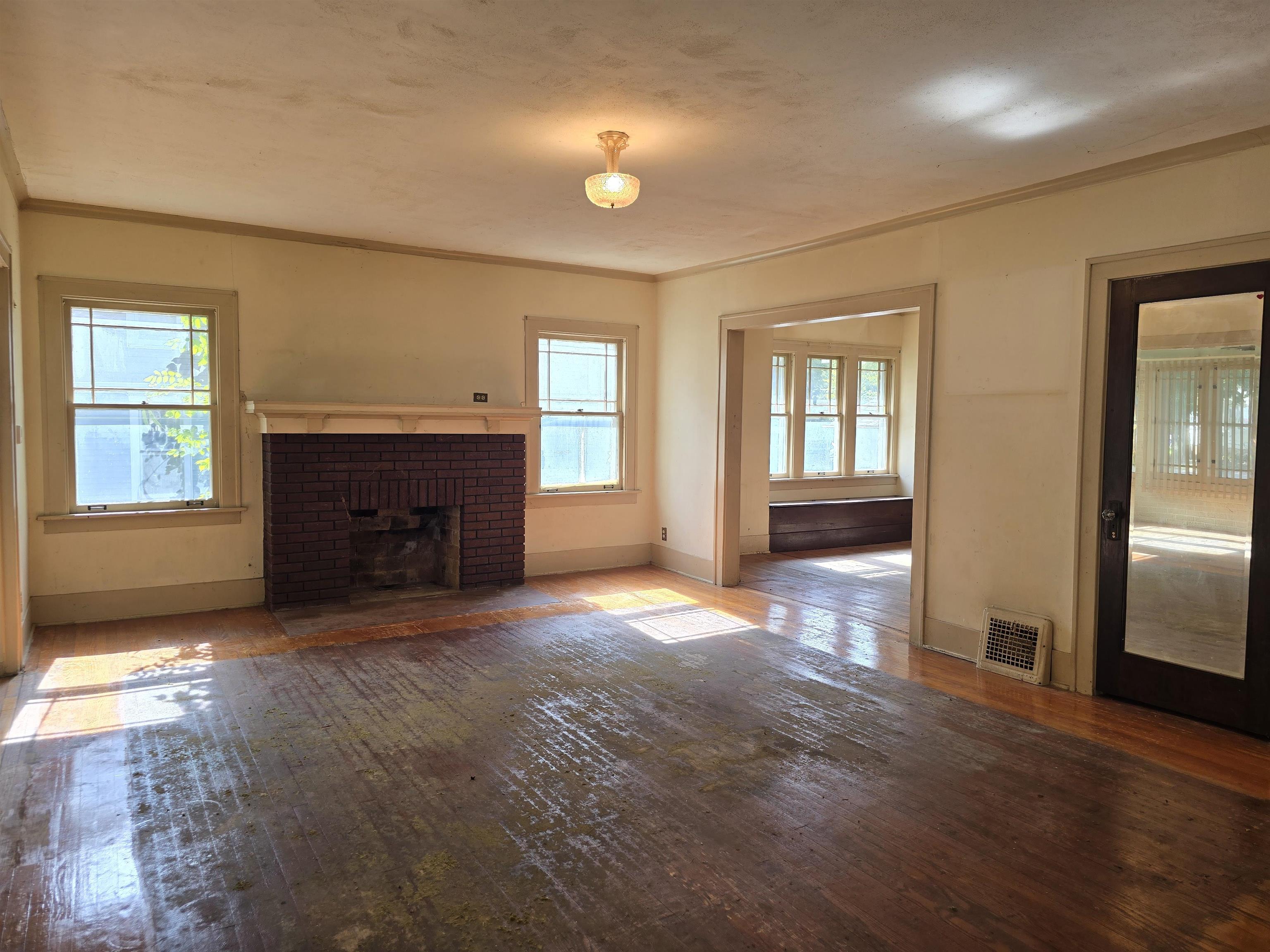 415 Milton Avenue