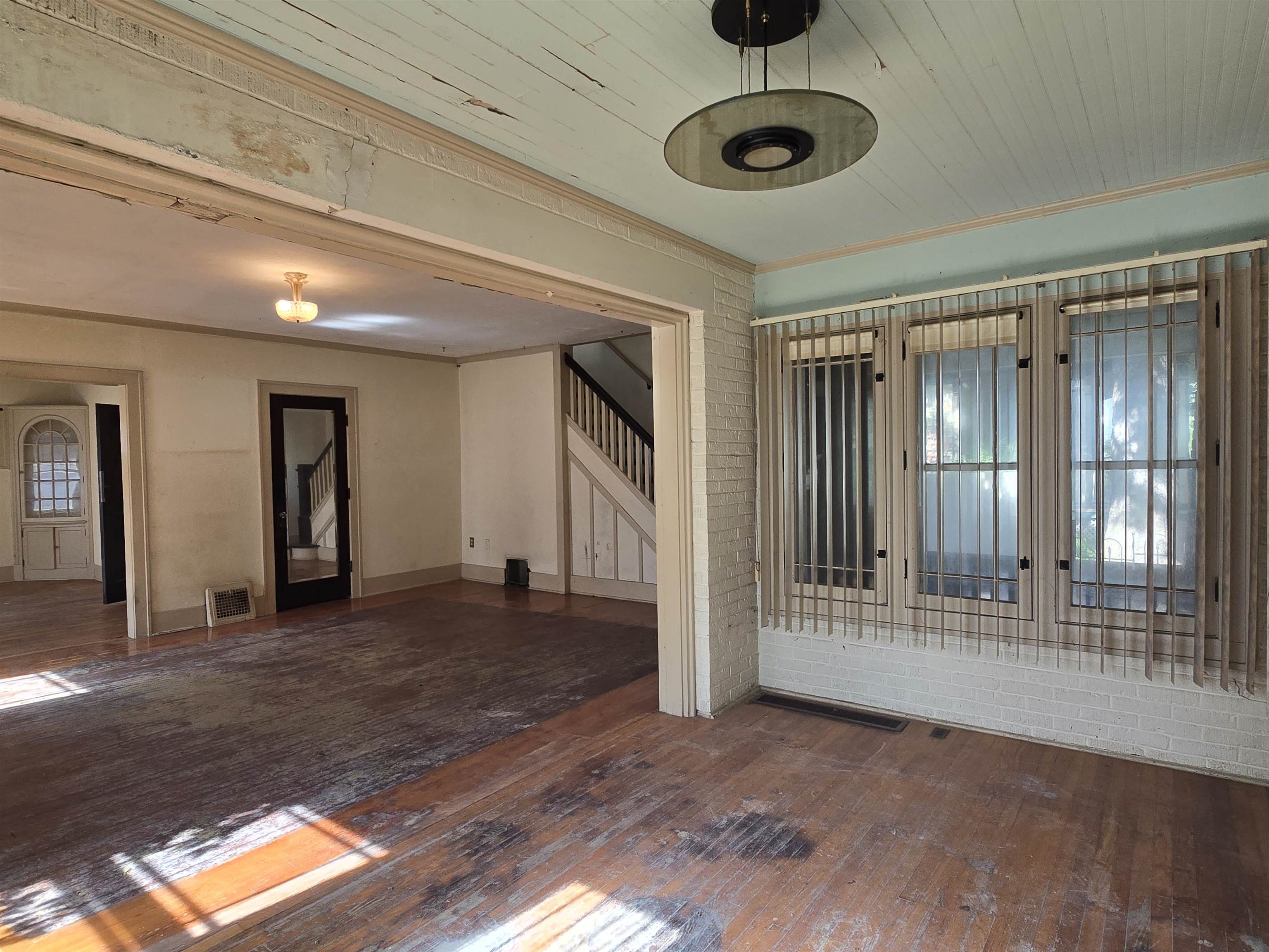 415 Milton Avenue