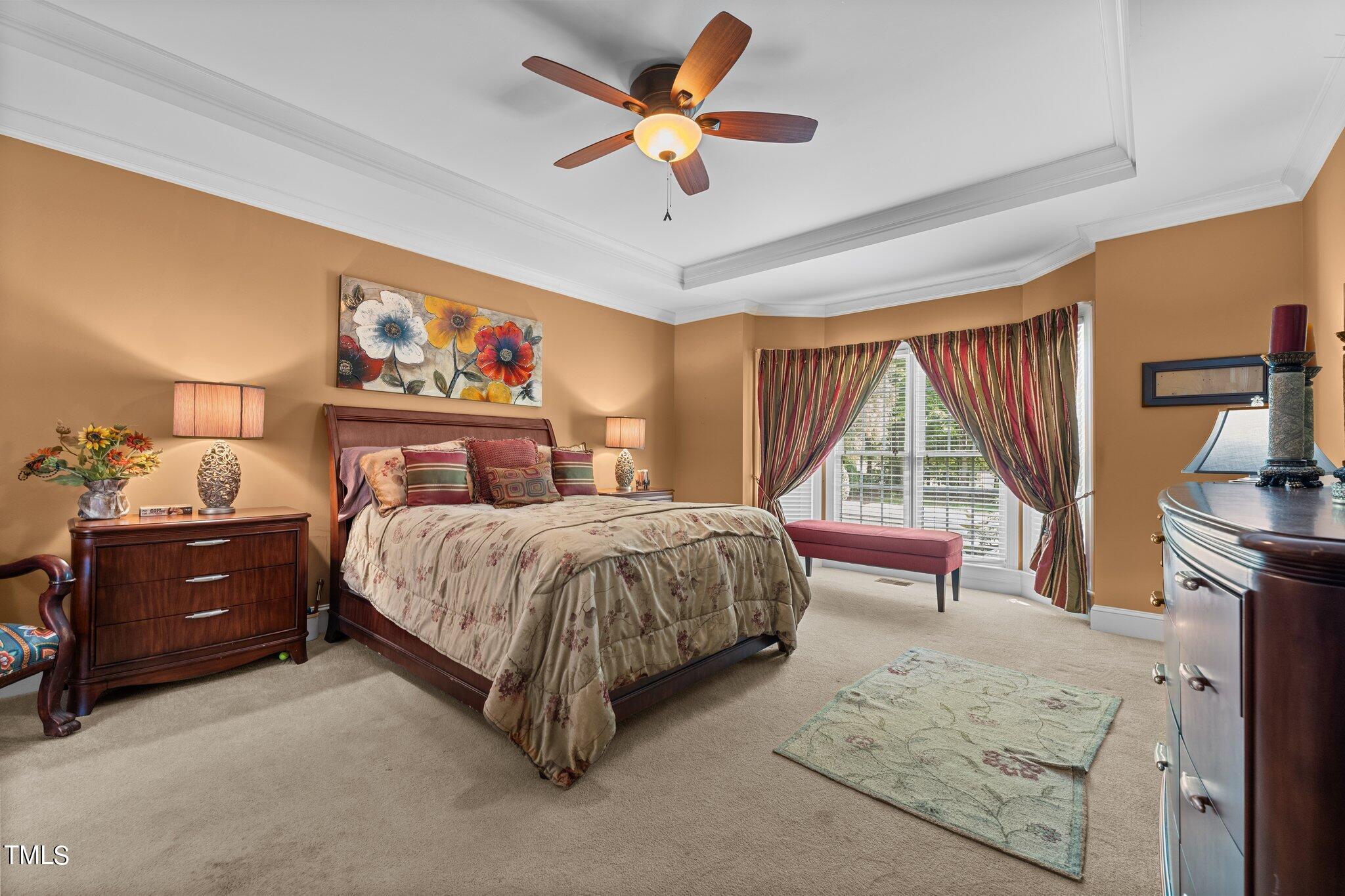 918 Golf House Road W