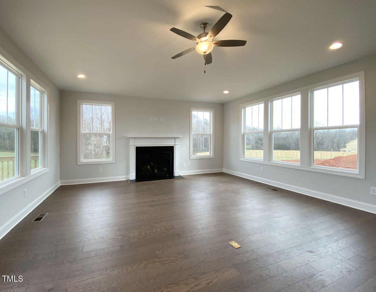 4852 Grosbeak Court