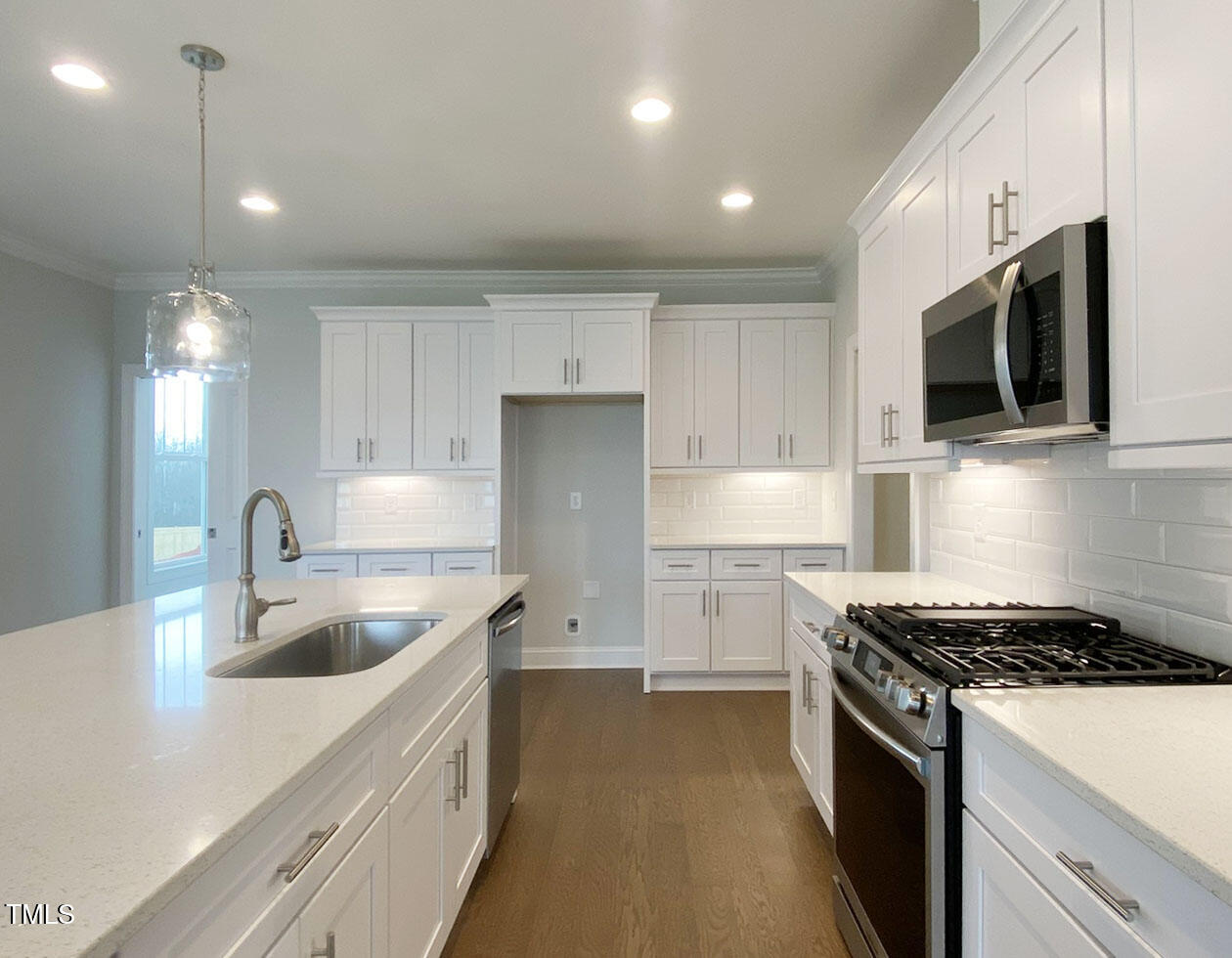 4852 Grosbeak Court