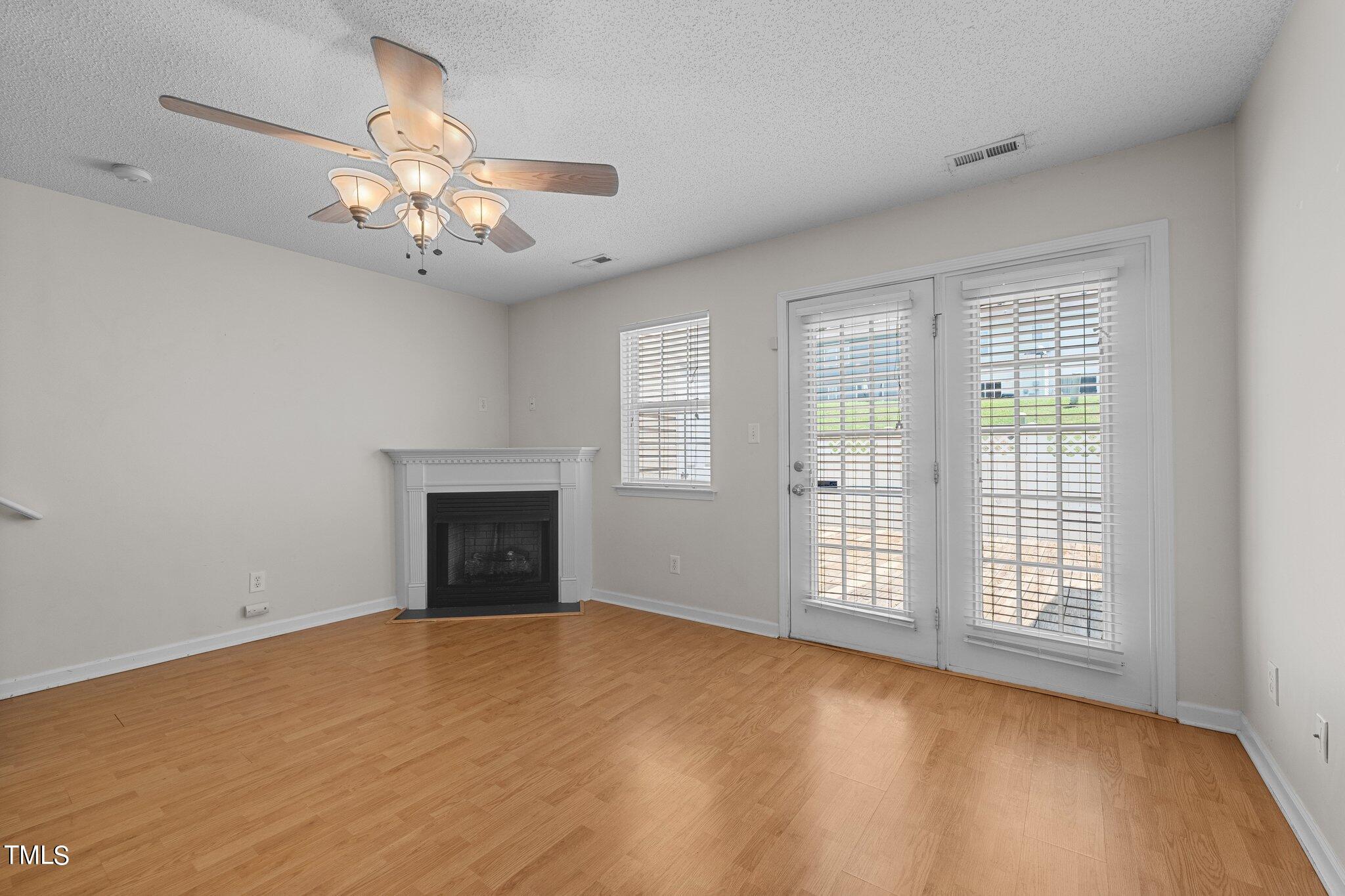 1119 Oak Blossom Way