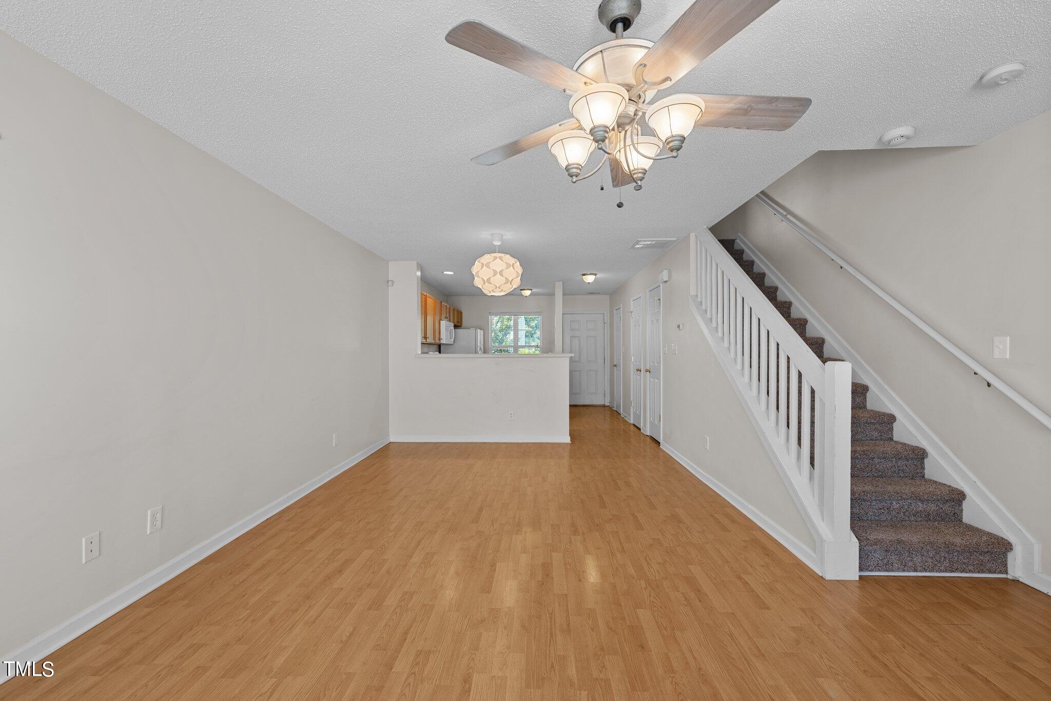 1119 Oak Blossom Way