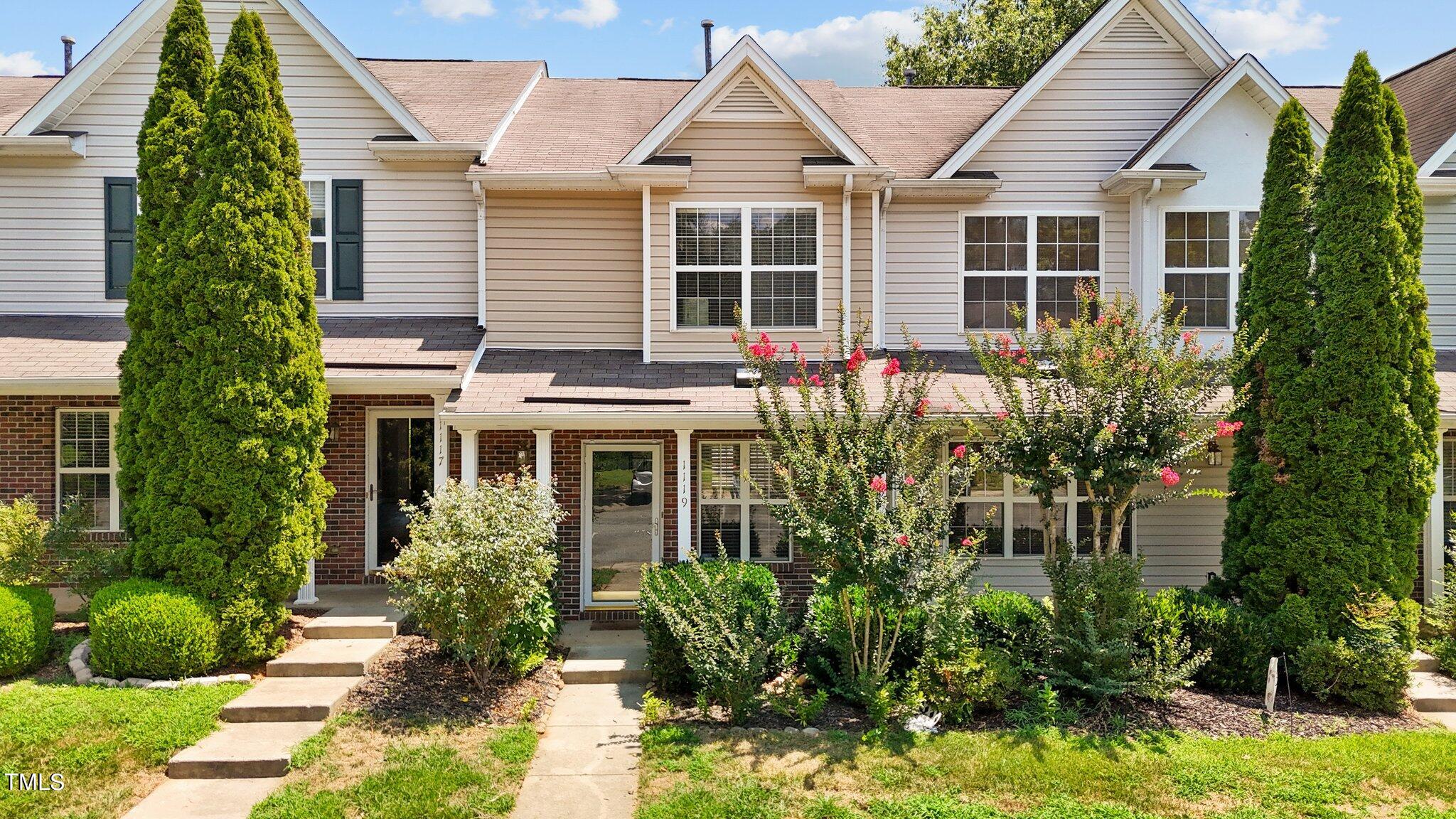 1119 Oak Blossom Way