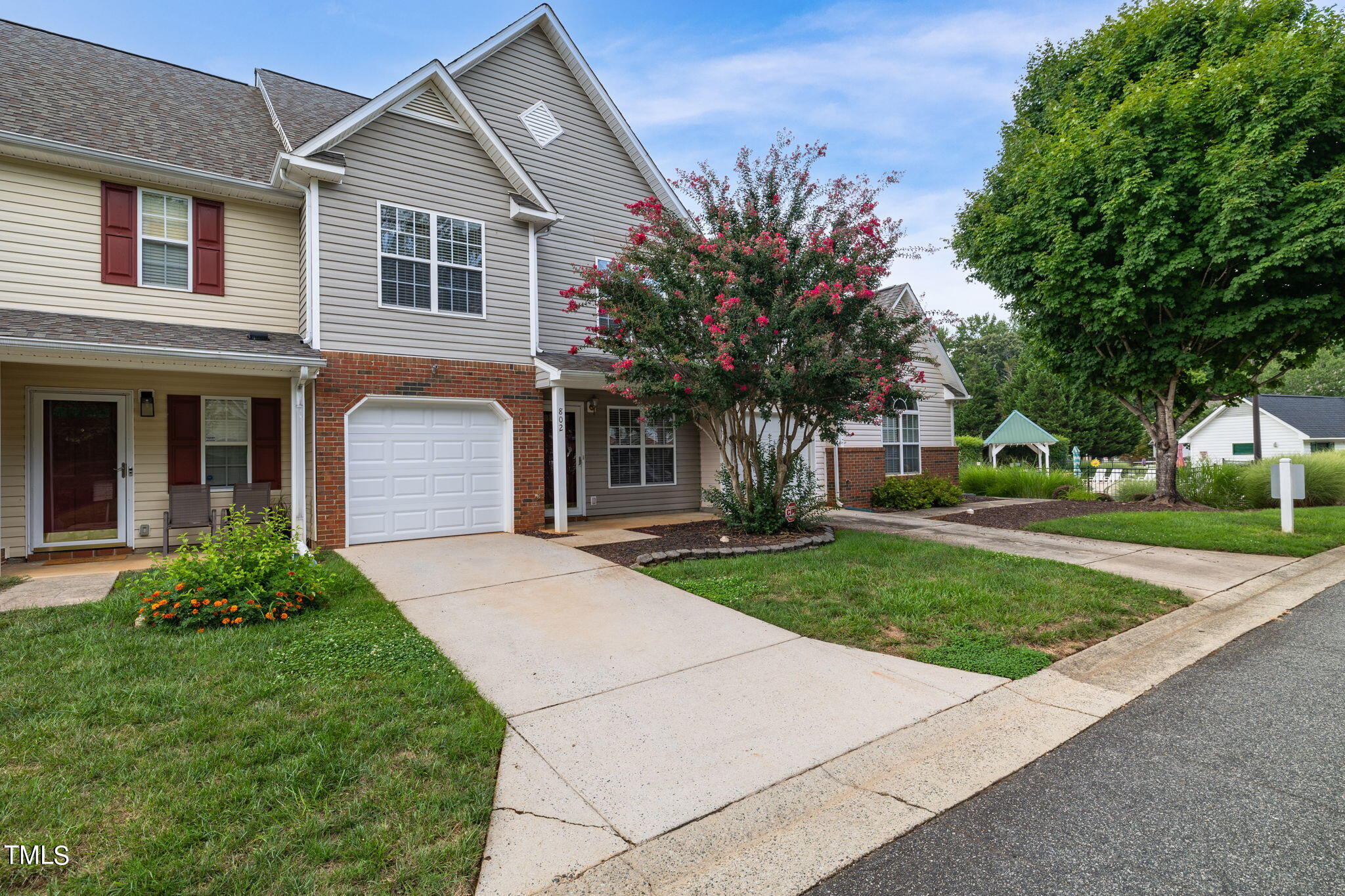 802 Creek Crossing Trail