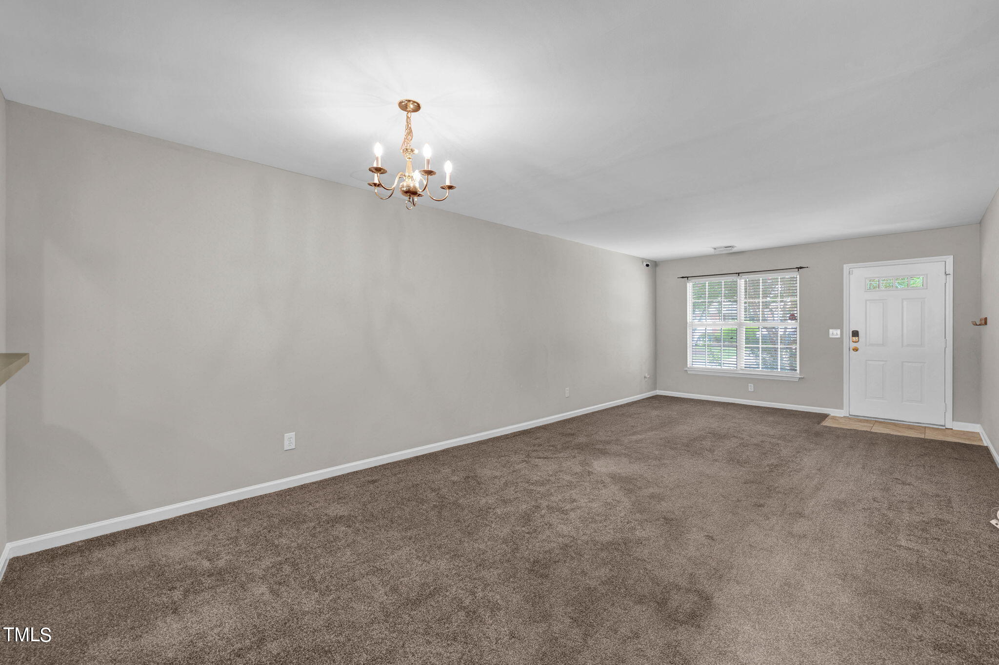 802 Creek Crossing Trail