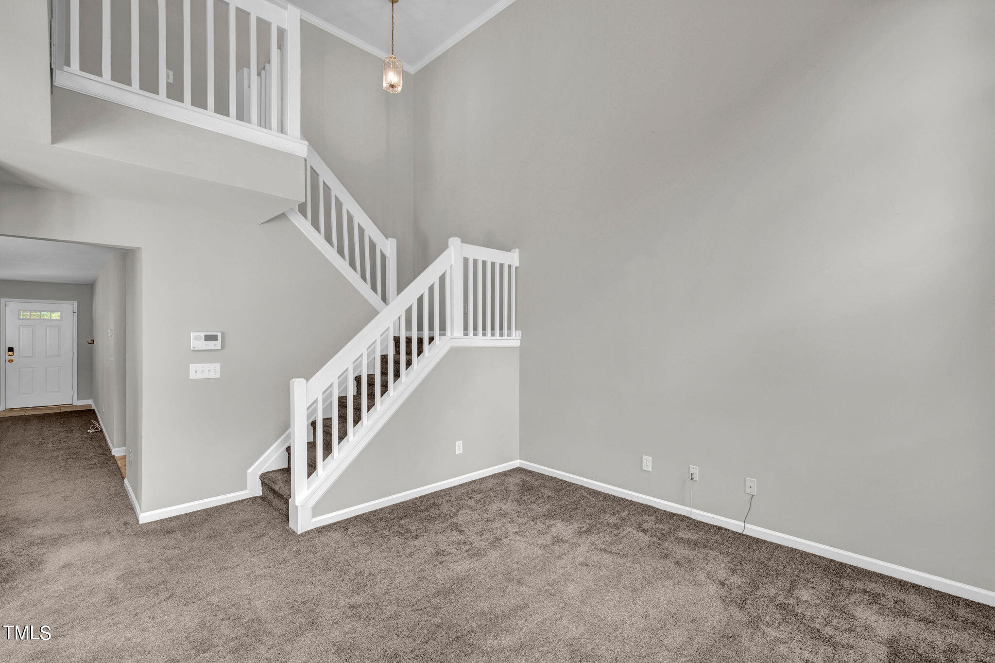 802 Creek Crossing Trail