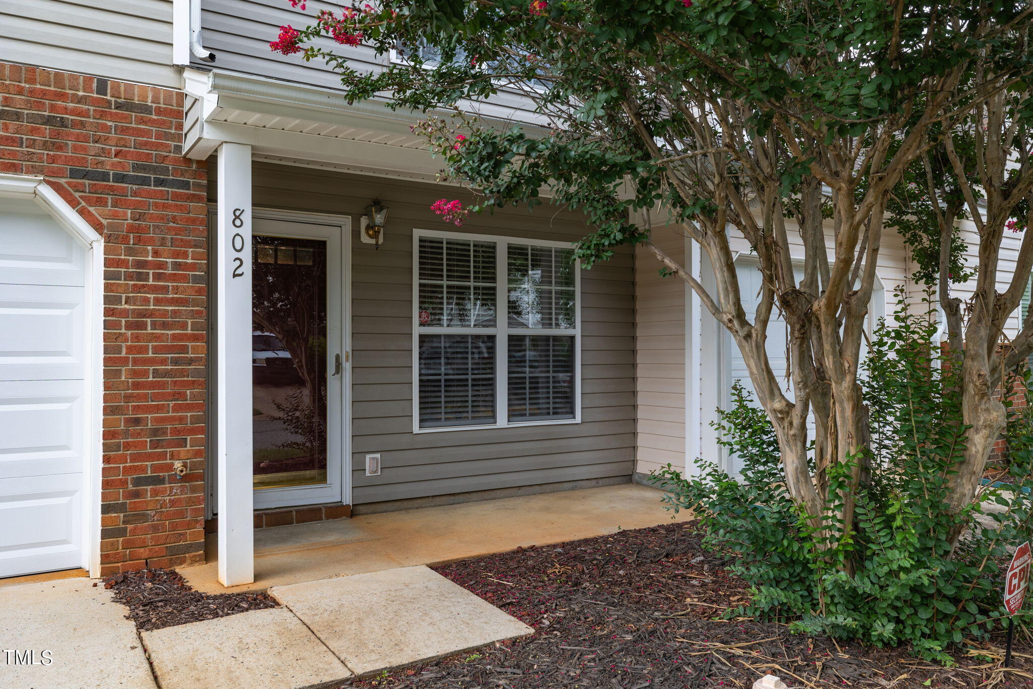 802 Creek Crossing Trail