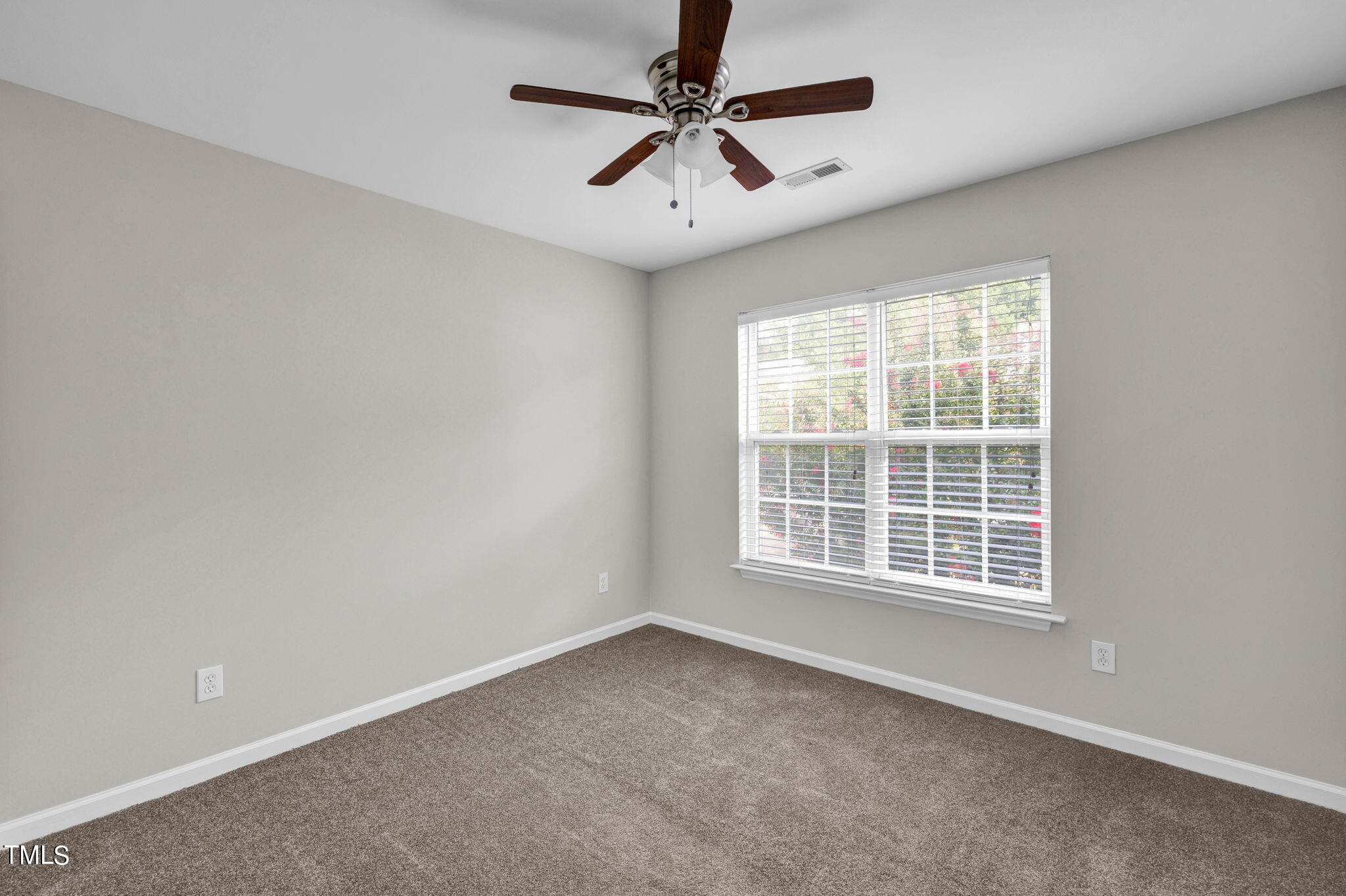 802 Creek Crossing Trail