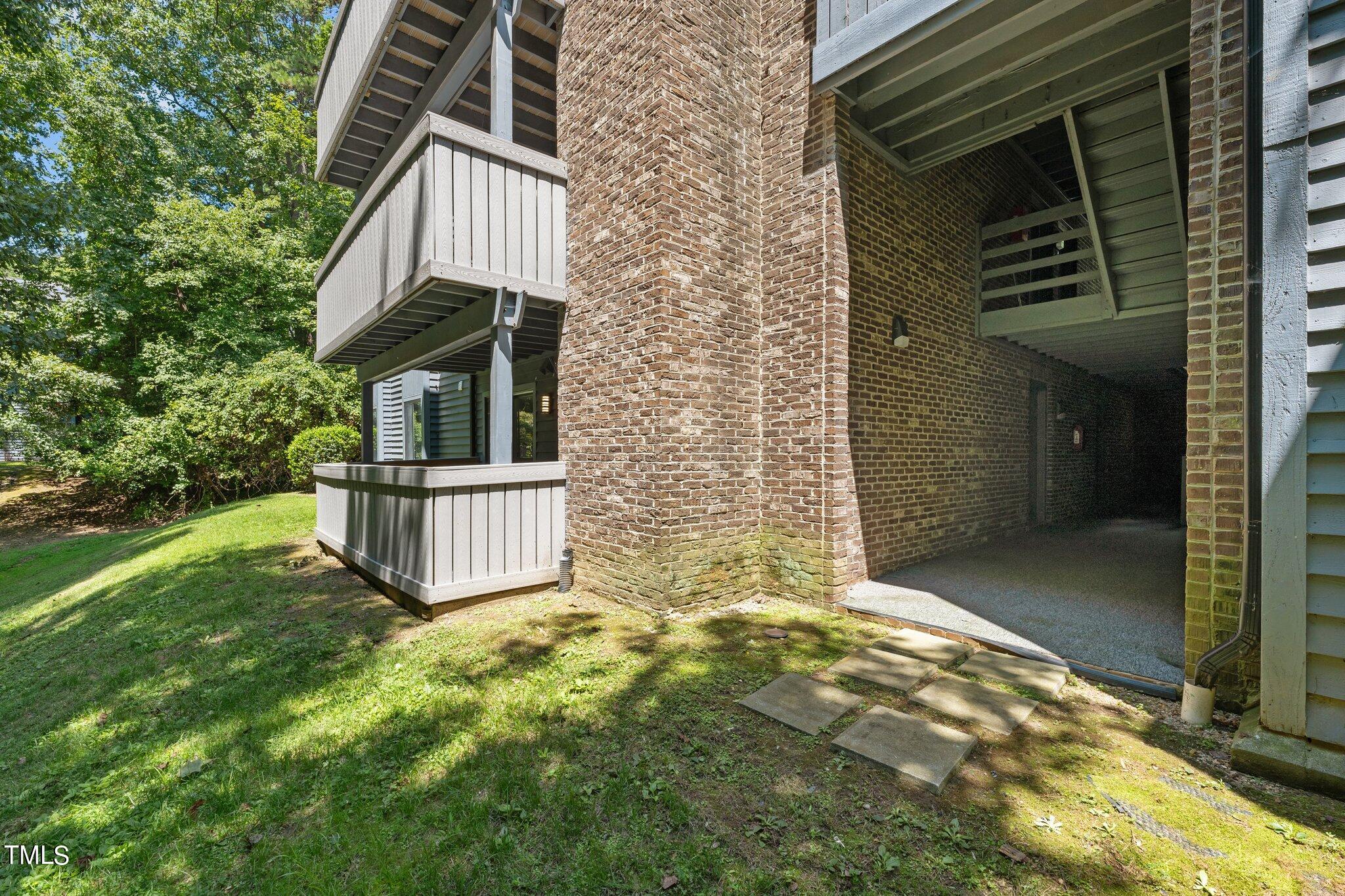 2865 Treestead Circle