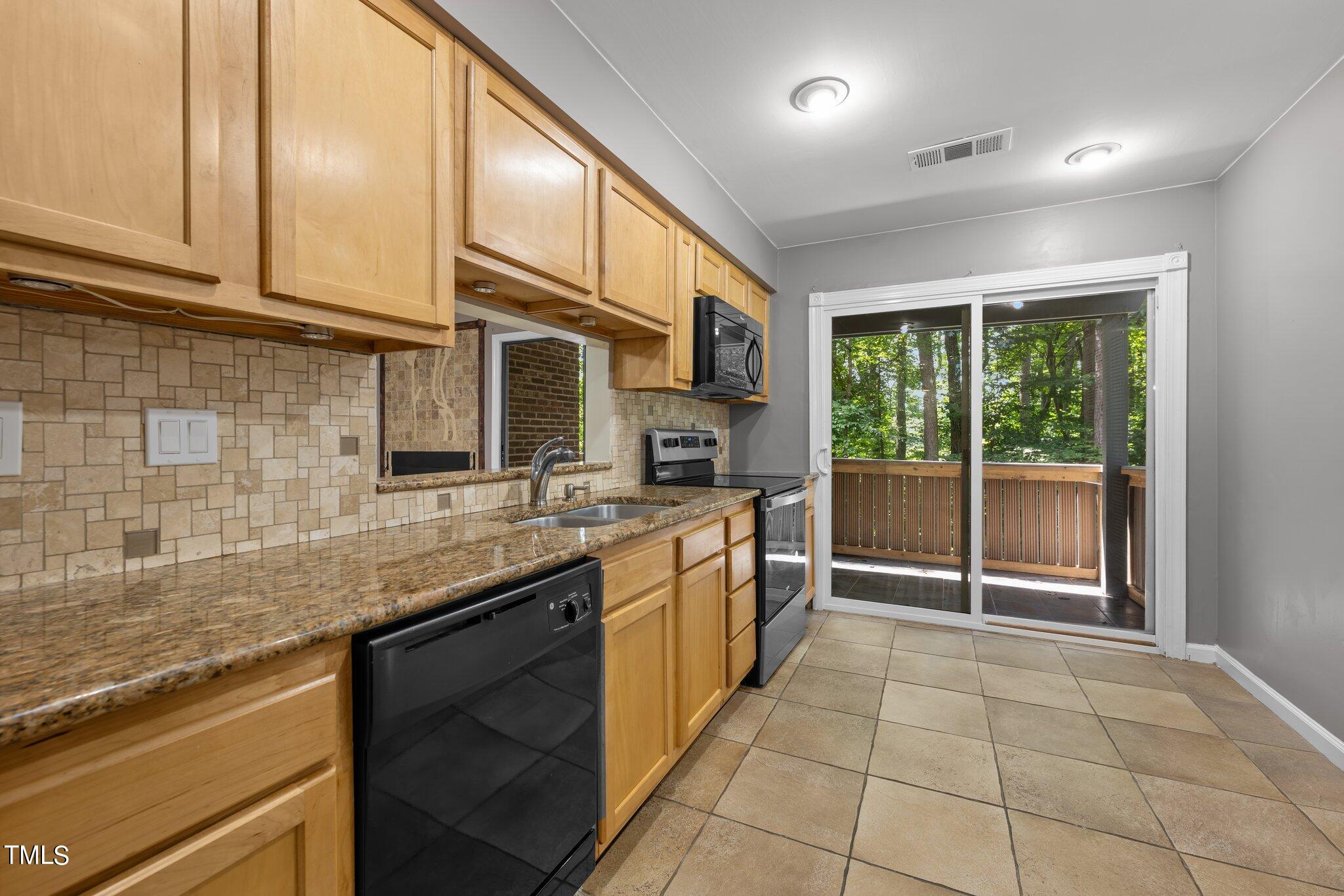 2865 Treestead Circle