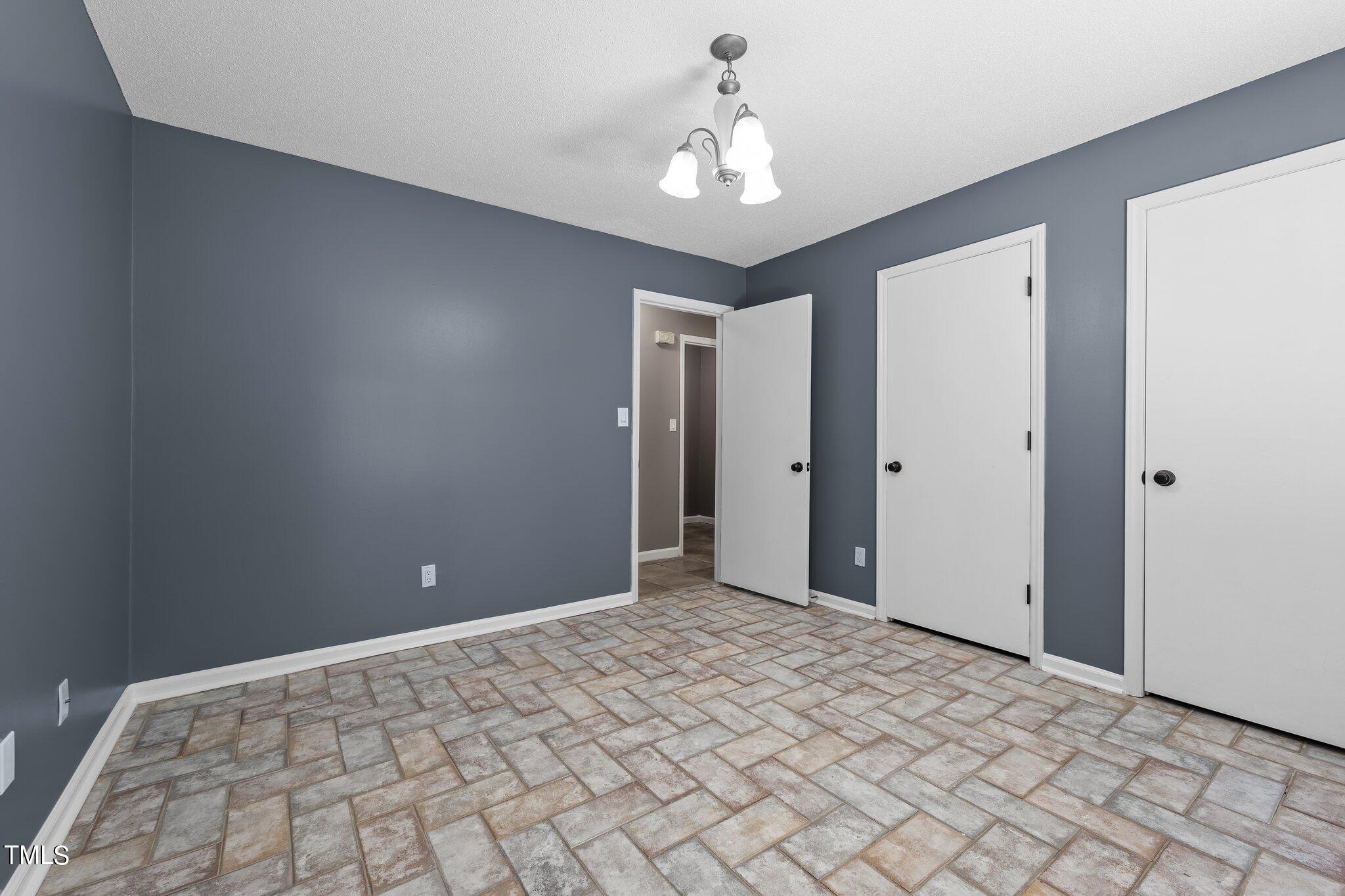 2865 Treestead Circle
