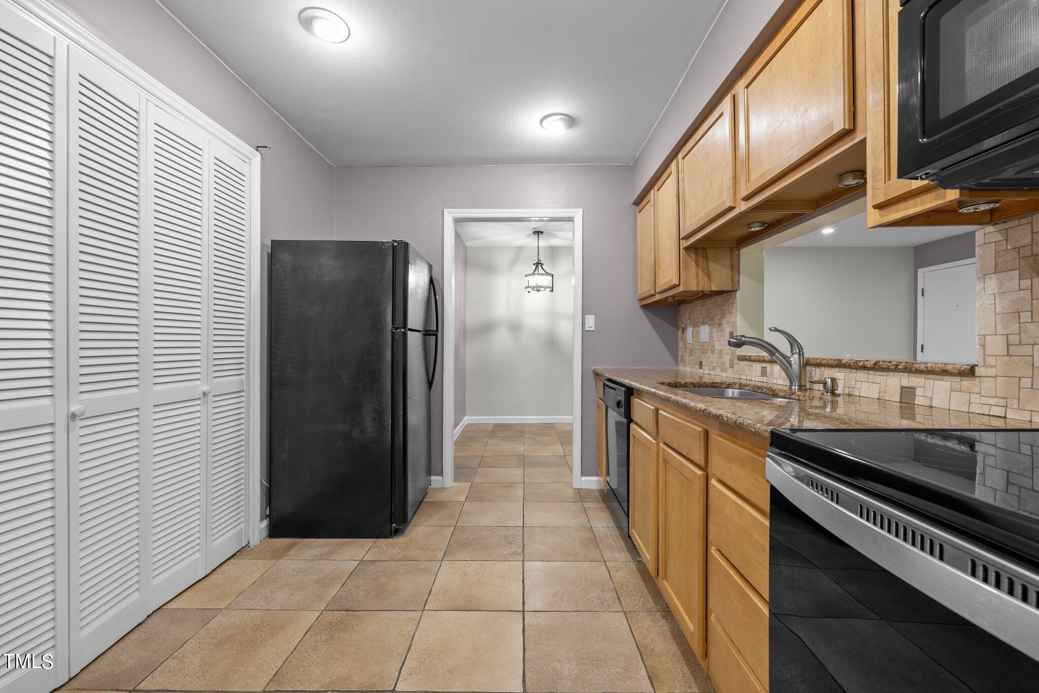 2865 Treestead Circle