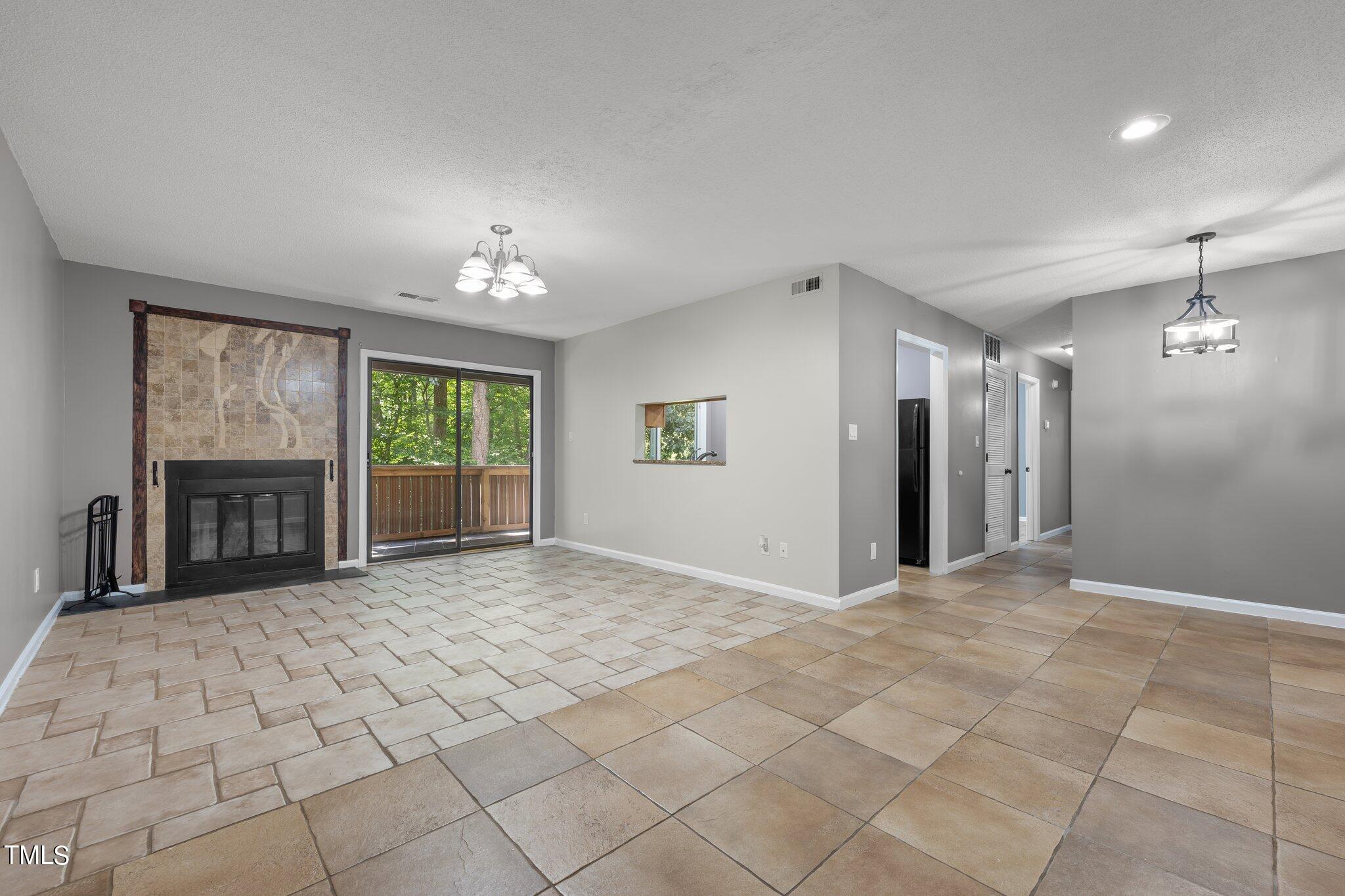 2865 Treestead Circle