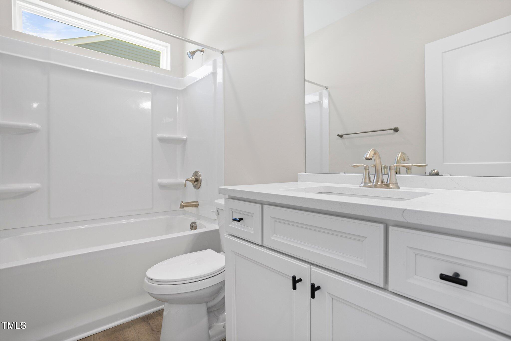 1129 Capulet Drive