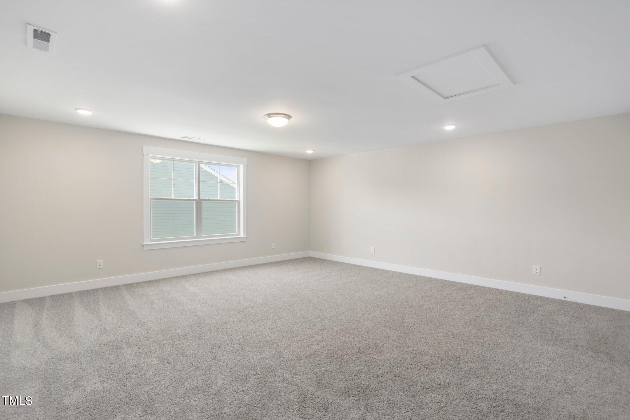 1129 Capulet Drive