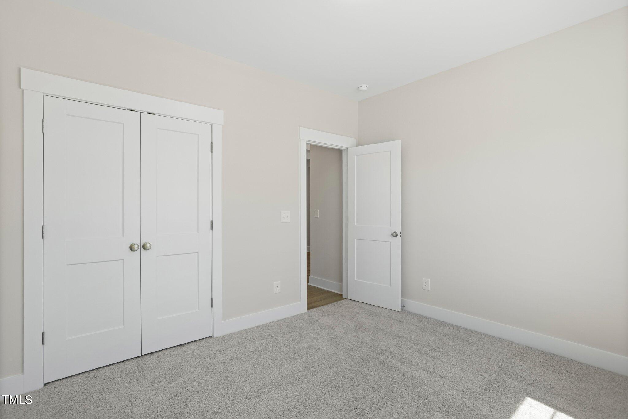 1129 Capulet Drive