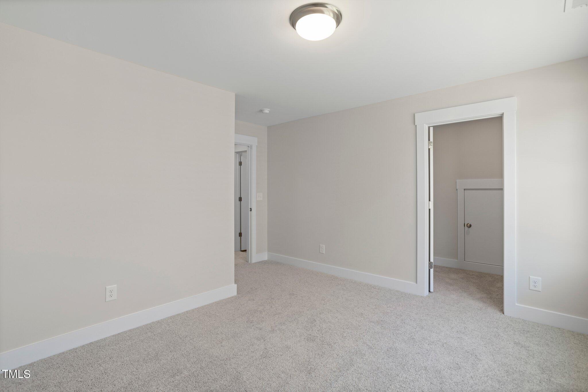 1129 Capulet Drive