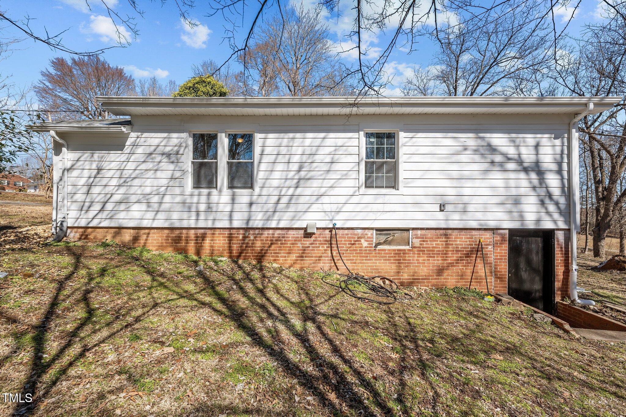 2810 Hickory Hill Road